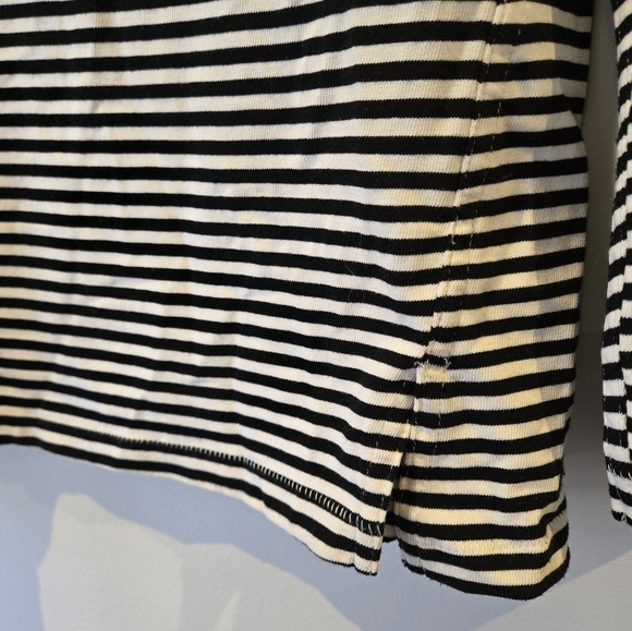 A M O Striped Turtleneck Size Small - Picture 2 of 7